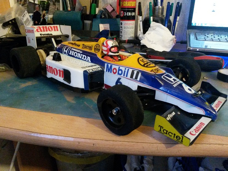 web-wintage/bruteTamiya Road Wizard Williams FW11B 1987.jpg
